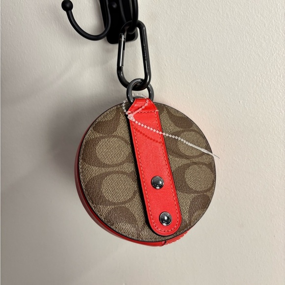 Coach Round Coin Case In Colorblock Signature Canvas - Picture 5 of 6